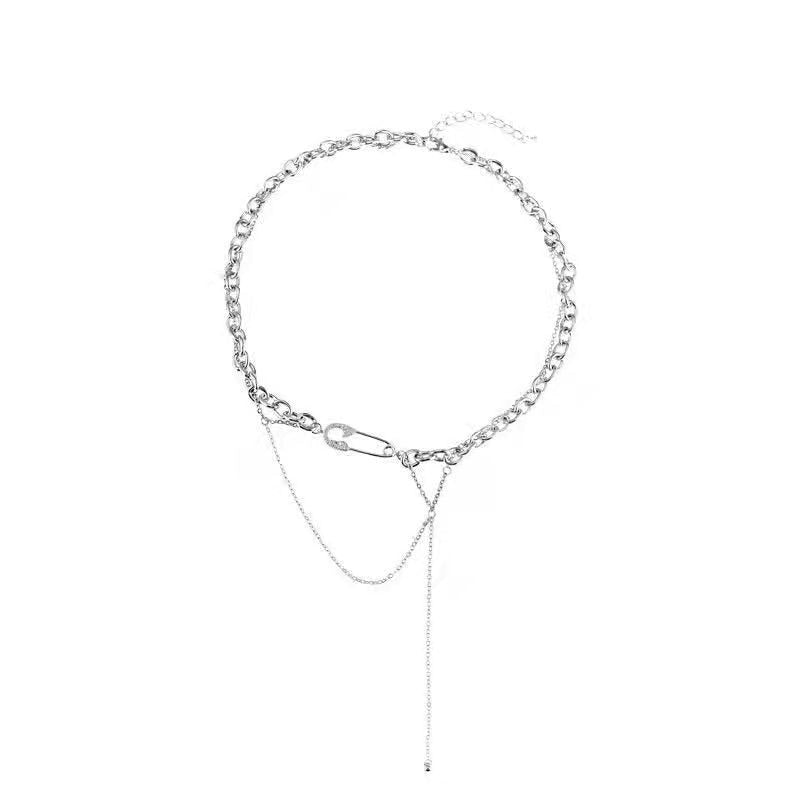 Gothic Chain Choker Necklace with Pin Pendant