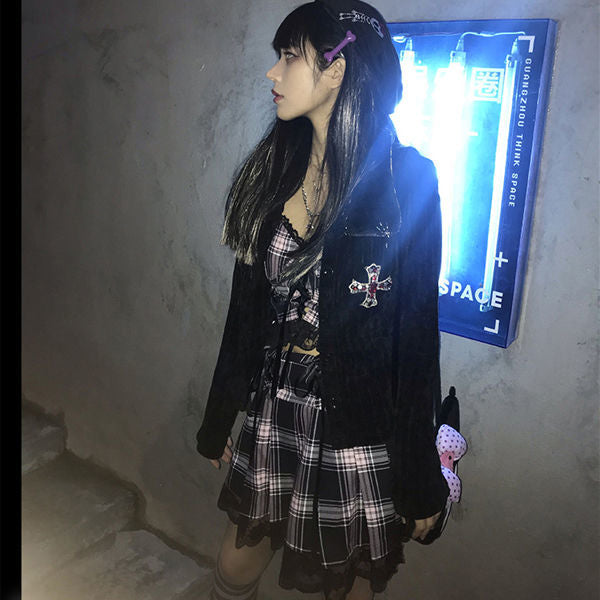 Gothic Style Fernan Jacket with Button-Up Design