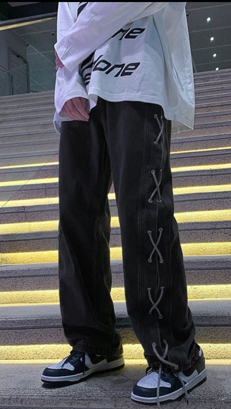 Y2K-inspired Baggy Denim Pants in a comfortable and fashionable design"