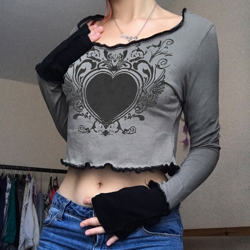 Edgy Gothic Skinny Pullovers Tee with Vintage Graphic Print