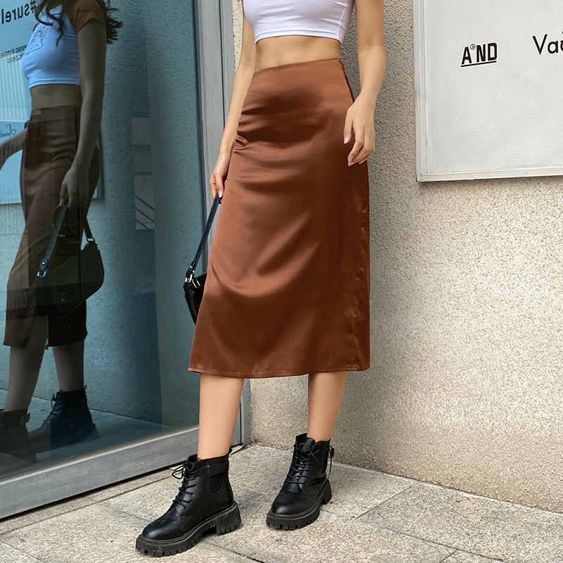 Luxurious vintage satin skirt with a high waist and alluring side split design