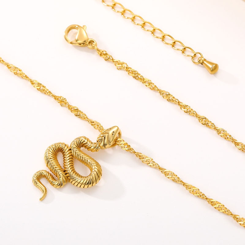 Gothic Chain Necklace with Biting Snake Pendant