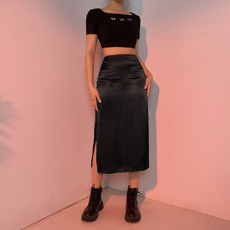 Fashion-forward Satin Skirt in Emerald Green with High Waist and Side Split"