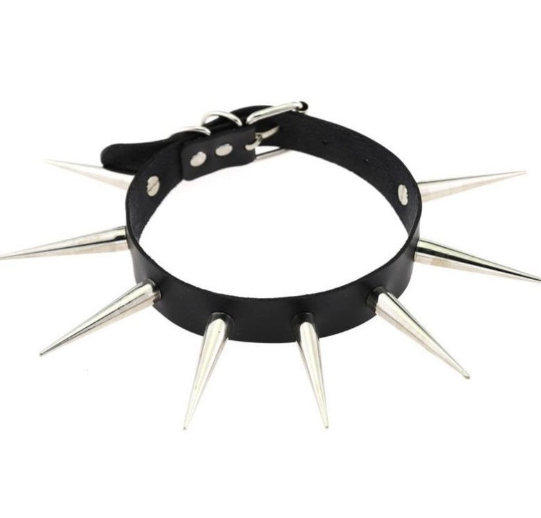 Gothic Long Spike Choker Necklace with Rivets