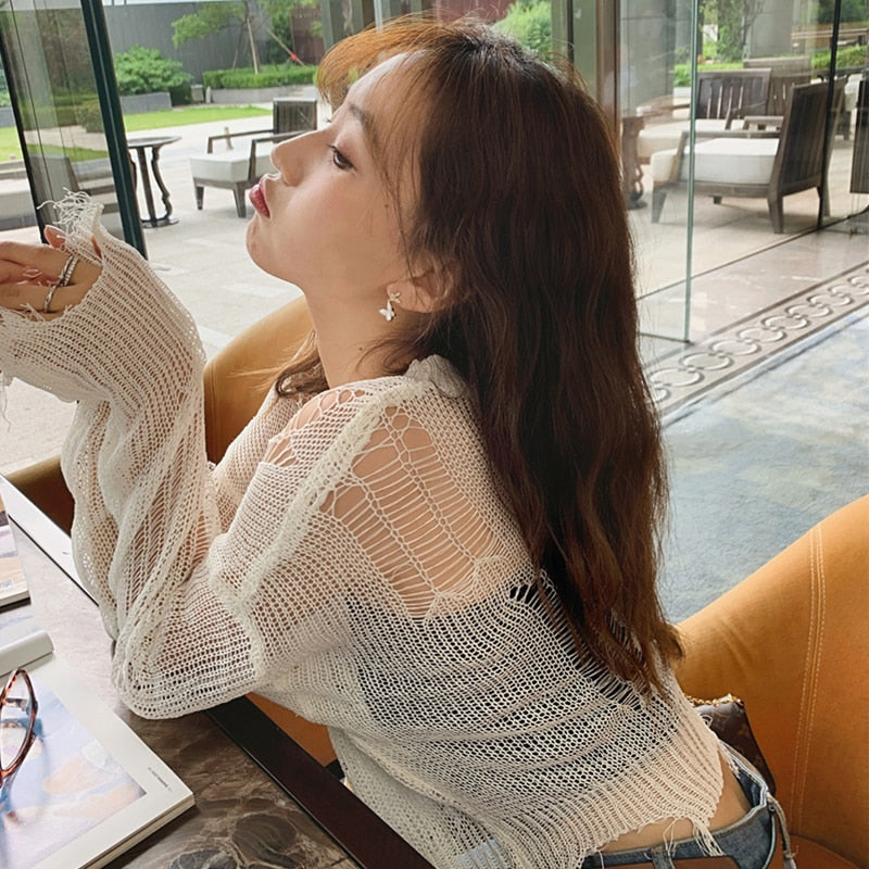 Fashionable Gothic Thin Sweater for Women with a Casual and Comfortable Loose Fit
