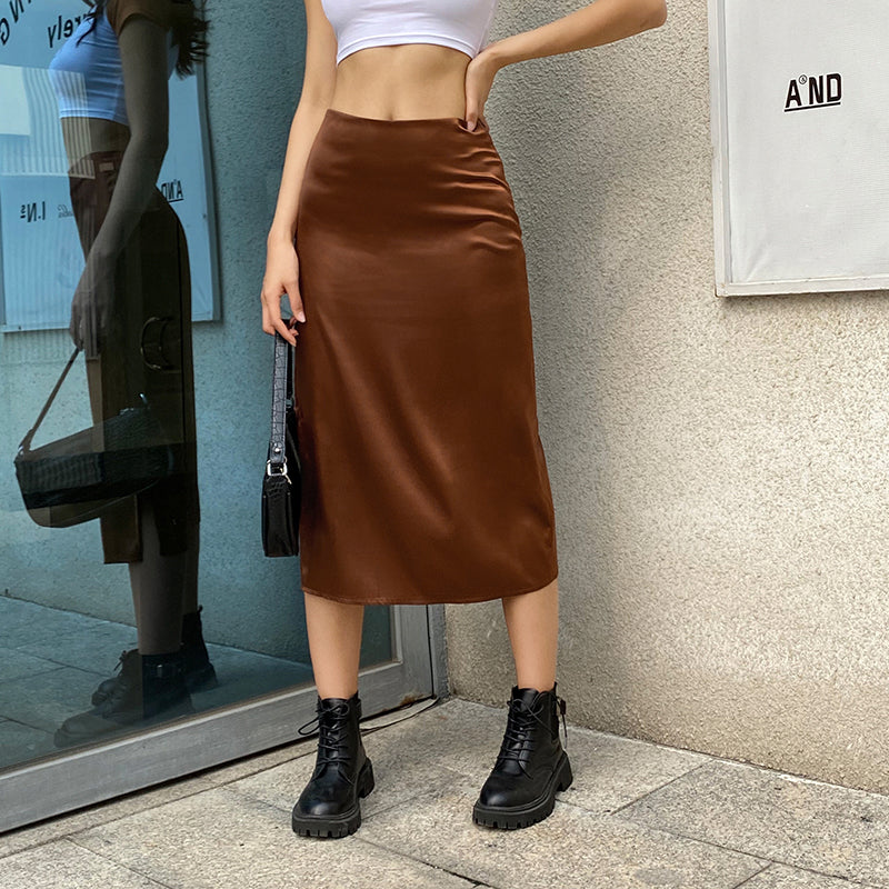 Beautiful satin skirt with a high waist and side slit, perfect for formal events