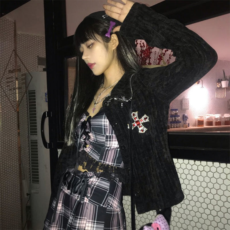 Gothic Style Fernan Jacket with Button-Up Design