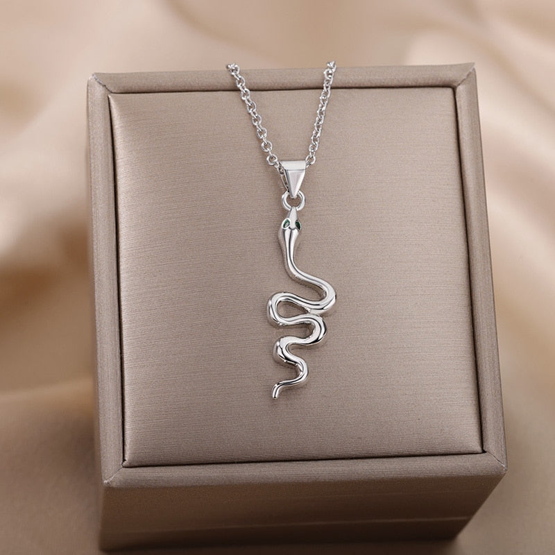 Gothic Chain Necklace with Biting Snake Pendant