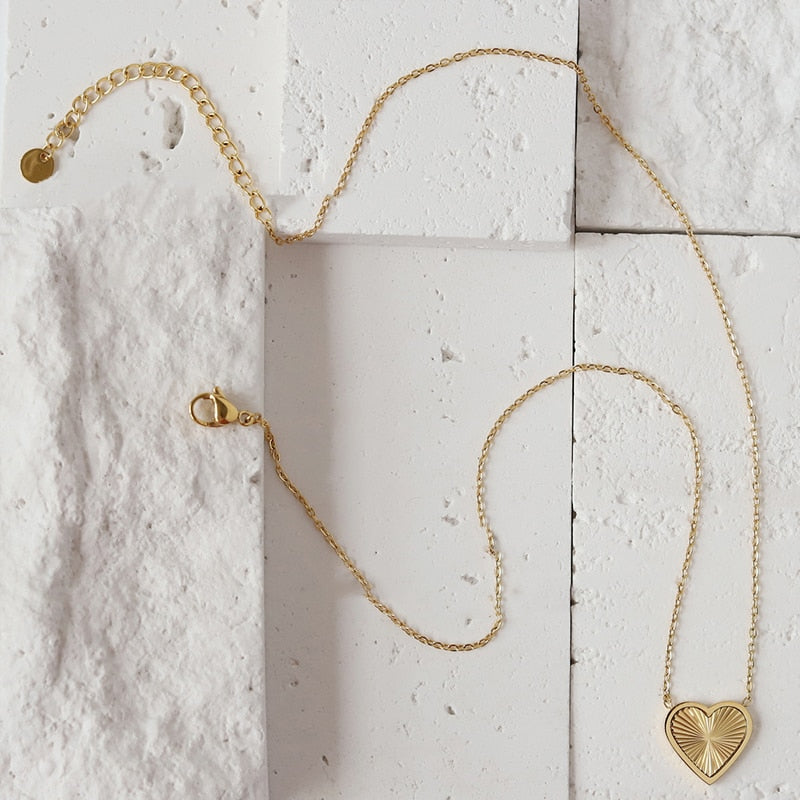 Gothic Peach Heart Necklace Short Chain Emo Accessories
