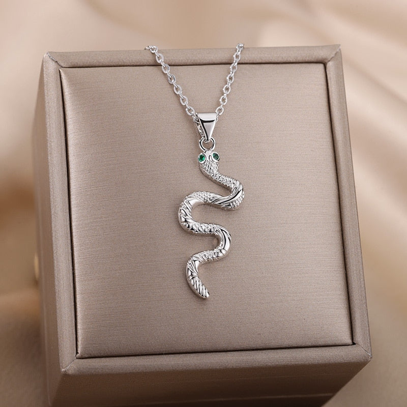 Gothic Chain Necklace with Biting Snake Pendant