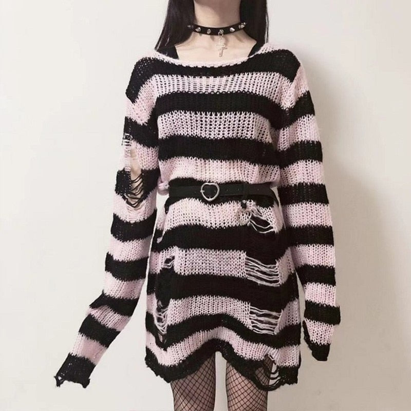 Rock the grunge style with this striped jumper