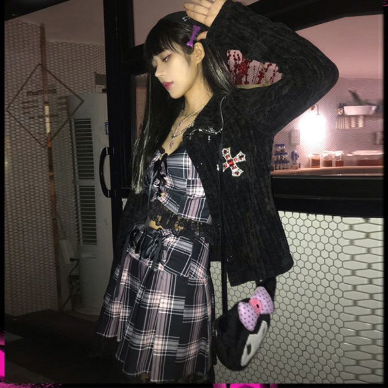 Gothic Style Fernan Jacket with Button-Up Design